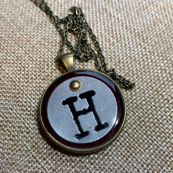 H initial round Necklace 18” Chain One of a kind Handmade - Picture 4 of 6